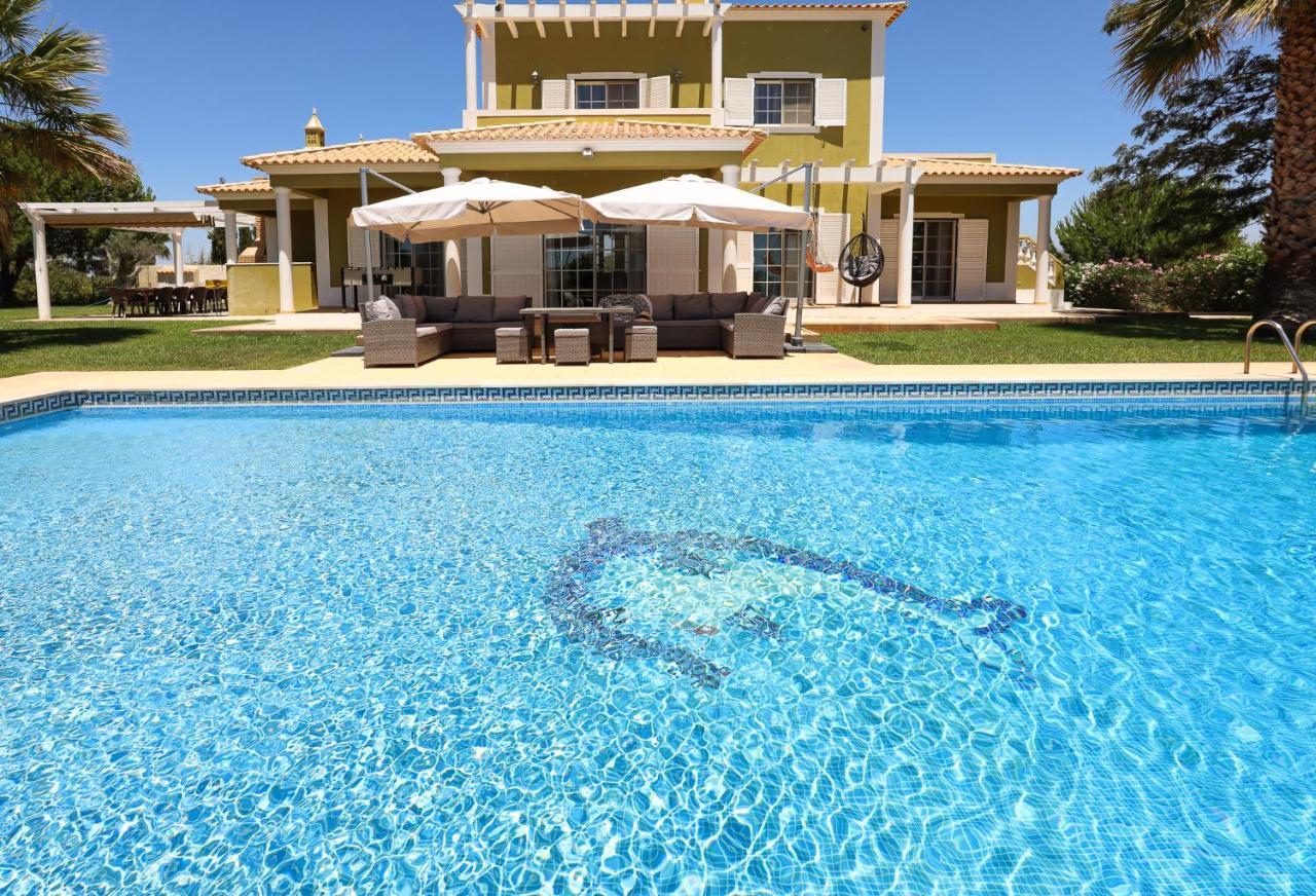 Villa Loane - Swimming Pool - By Bedzy Sao Lourenco  Exteriör bild